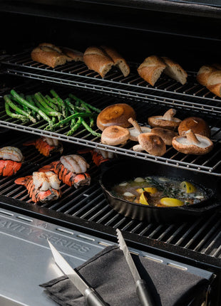 Masterbuilt Gravity Series XT Digital Charcoal BBQ &amp; Smoker