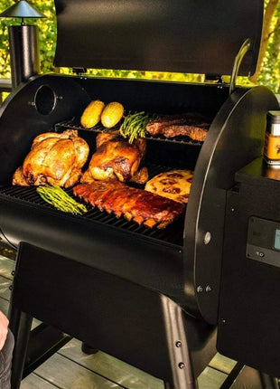 Traeger Pro 575 BBQ Smokers and Pellet Grills Seabreeze