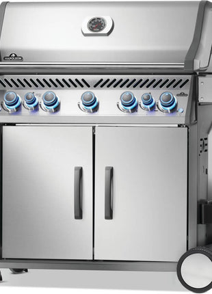 Rogue PRO-S 625 RSIB with Infrared Side and Rear Burner Gas Barbecues Napoleon
