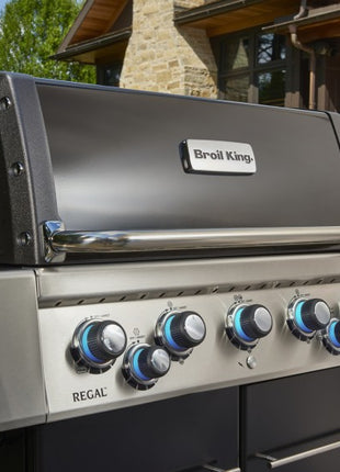 Broil King Regal Q 590 Pro Gas Barbecues Broil King